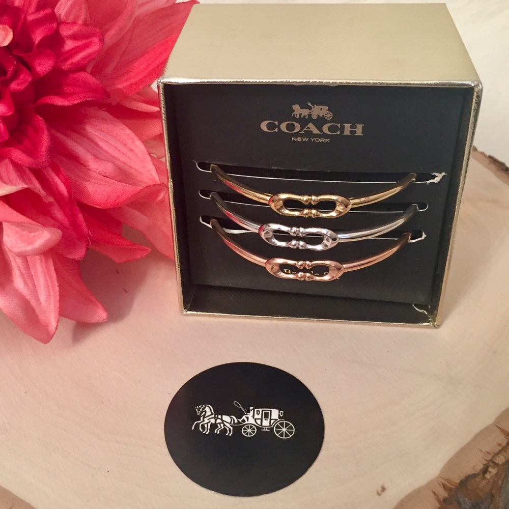 COACH 3 piece Signature Kissing C Bangle Set 🆕 - Picture 5 of 11